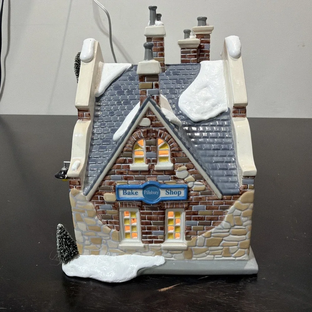 Dept 56 Pillsbury Doughboy Lighted Bake Shop Snow Village No Accessory Xmas